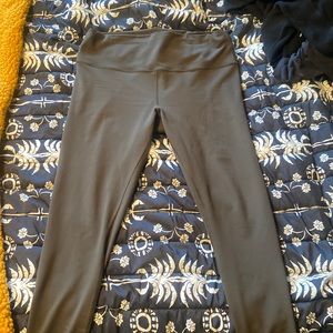 Lululemon Wunder Train 25” Olive Green Legging WORN ONCE